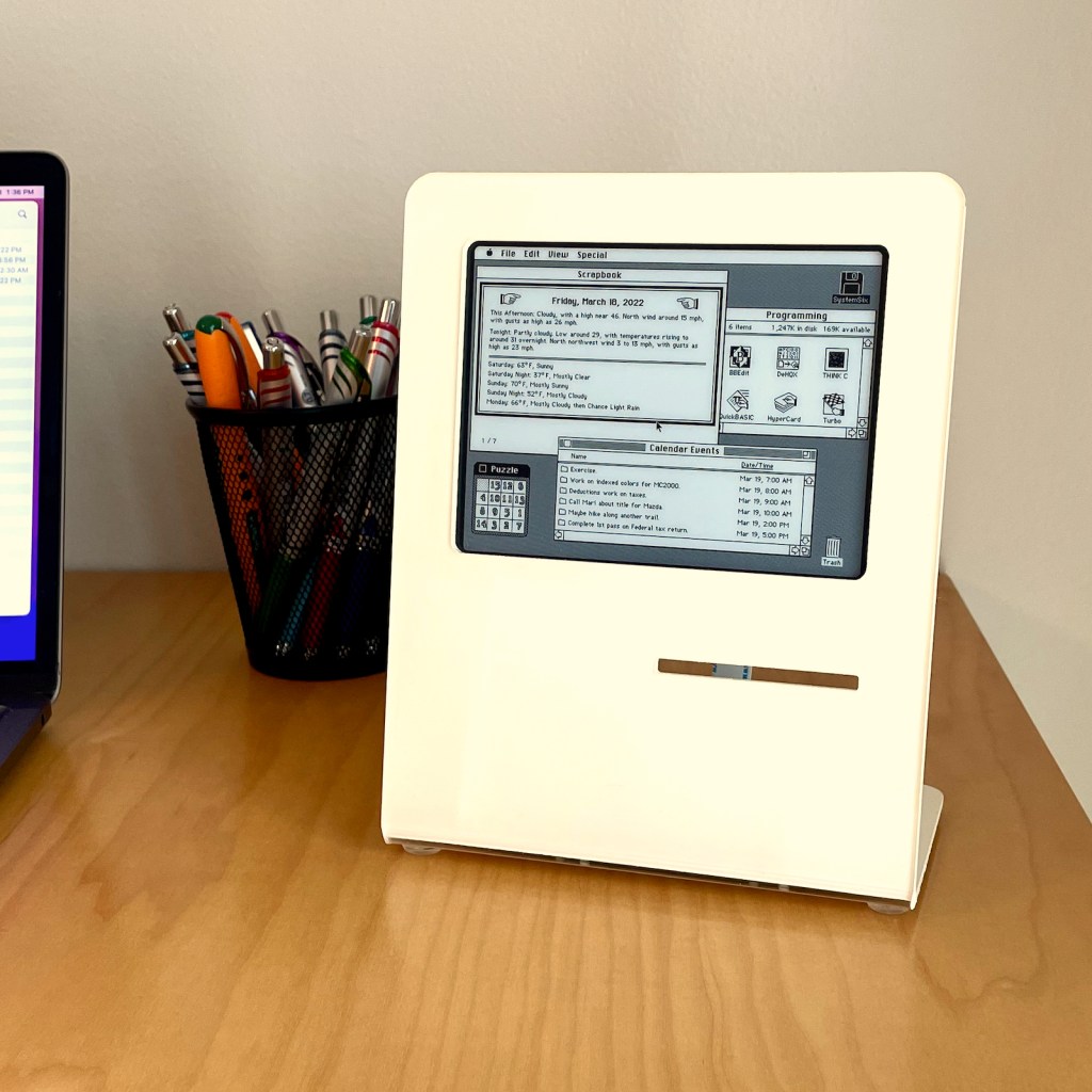 SystemSix – Macintosh EInk&nbsp;Calendar