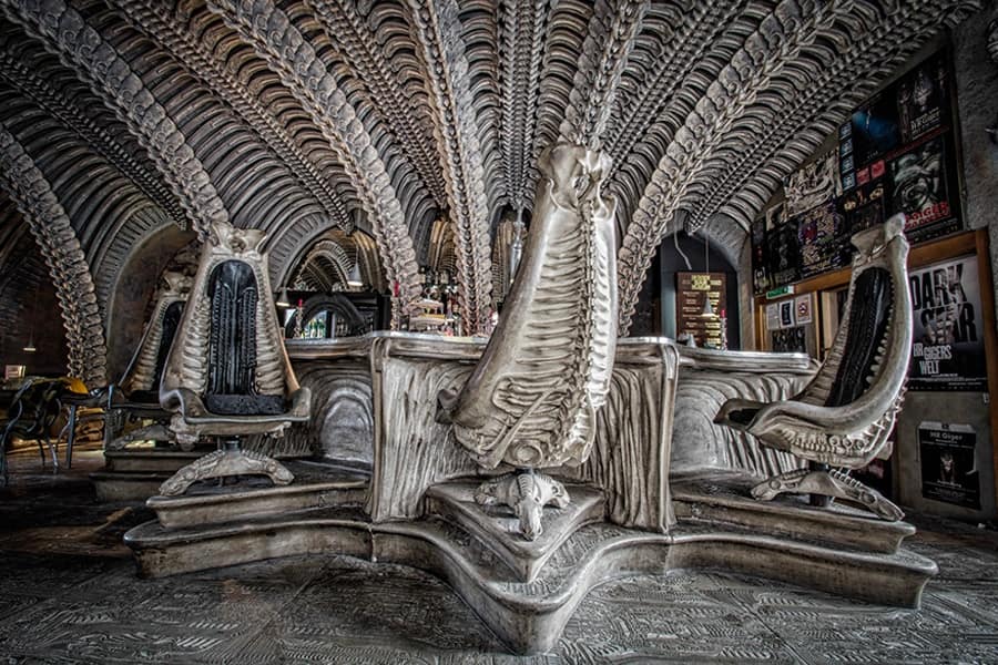 Suisse : un bar conçu par le créateur&nbsp;d&rsquo;ALIEN