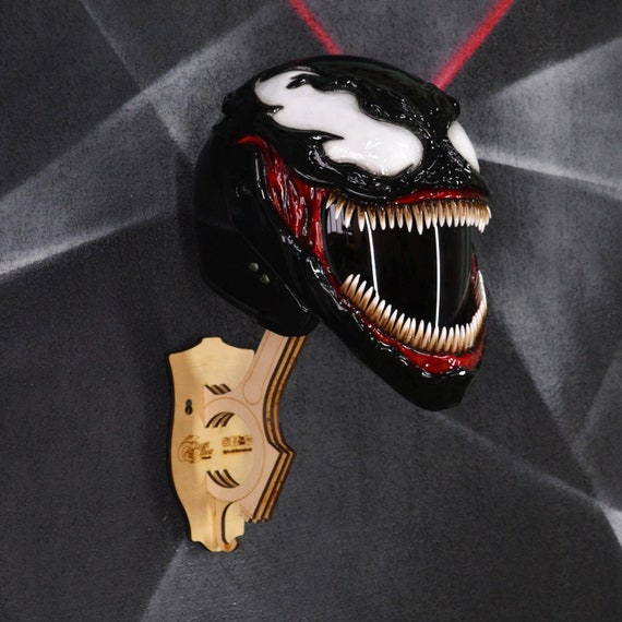 Venom Symbiote motorcycle&nbsp;helmet