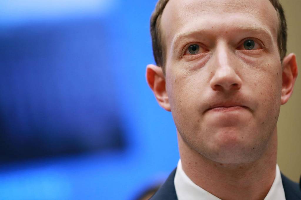 $5.9 Billion lost in a day by Zuckerberg as Facebook Faces Rare Outage, Whisteblower&nbsp;Testimony
