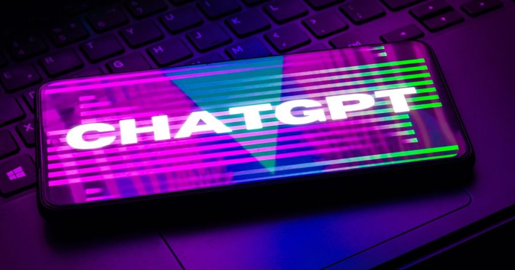 ChatGPT accusĂ© d’avoir aspirĂ© des articles de presse pour enrichir sa base de donnĂ©es