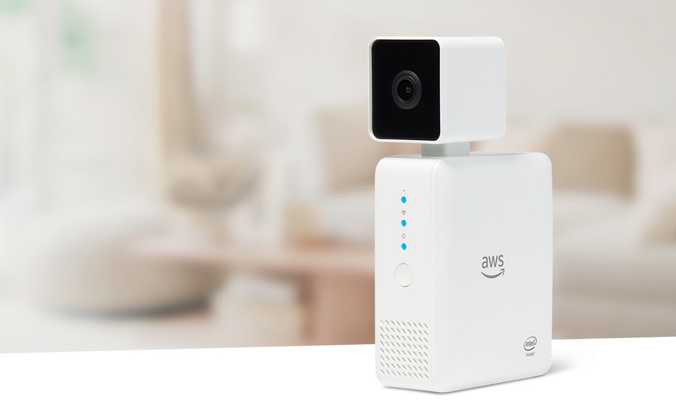 Amazon DeepLens : une caméra intégrant une Intelligence Artificielle pour les&nbsp;entreprises