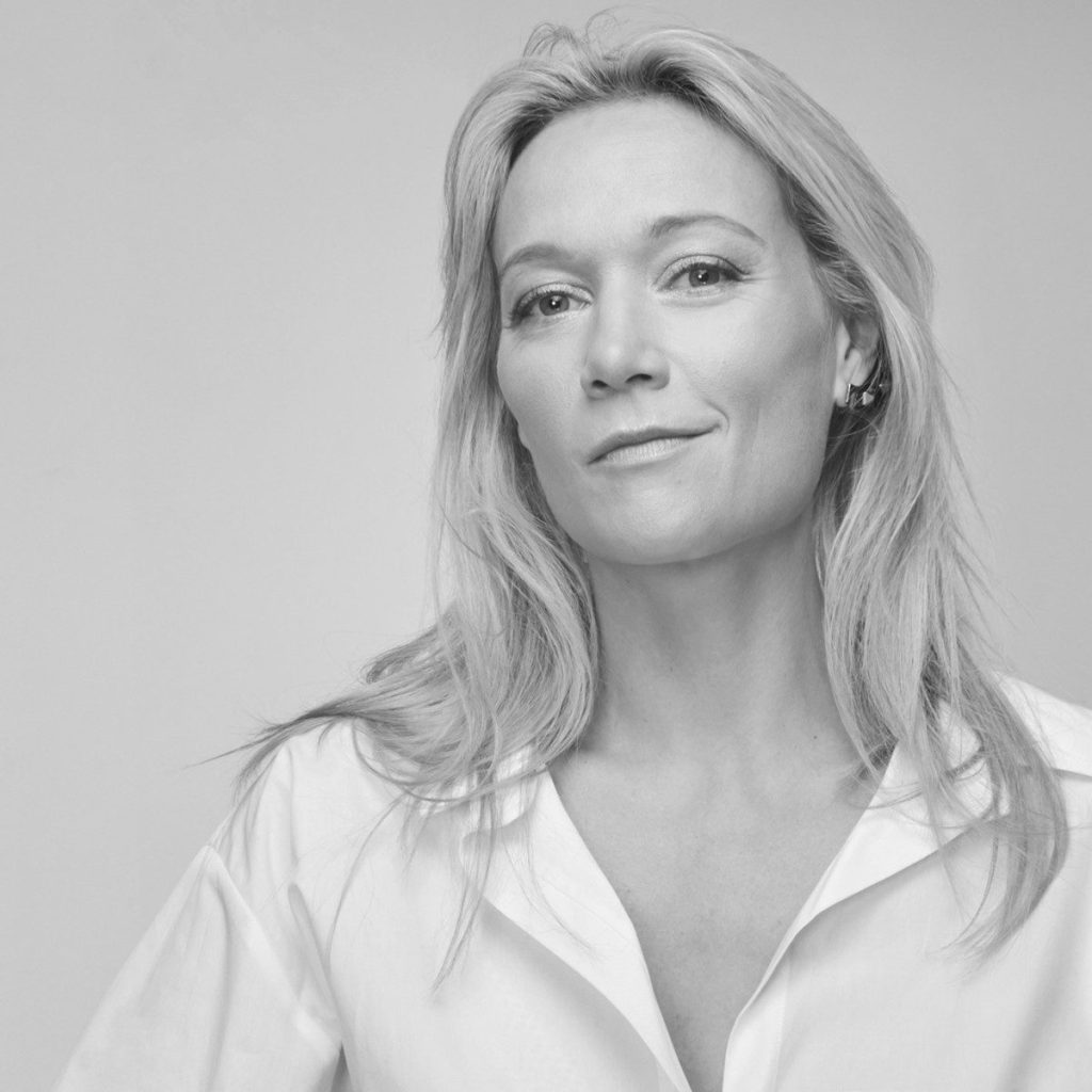 Caroline Vigneaux – Humoriste et réalisatrice – Changer de vie : passer de la plaidoirie au&nbsp;stand-up