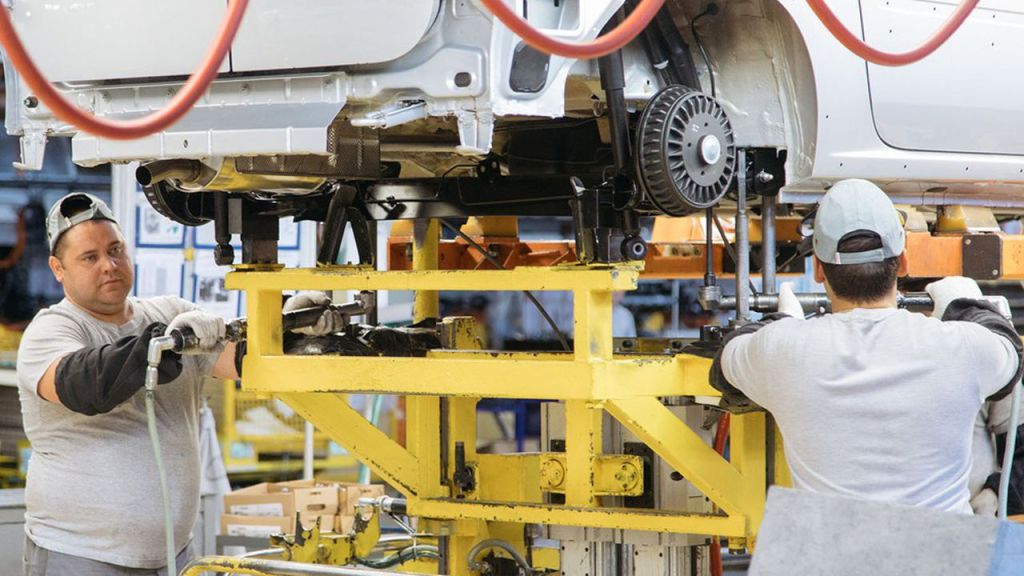 Cessions d&rsquo;actifs occidentaux : « Autour de nous, les Russes tournent comme des rapaces !&nbsp;»