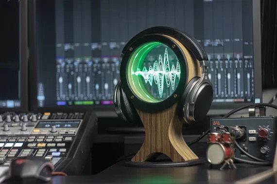 Support support ou cintre découteur LED avec des&nbsp;lumières