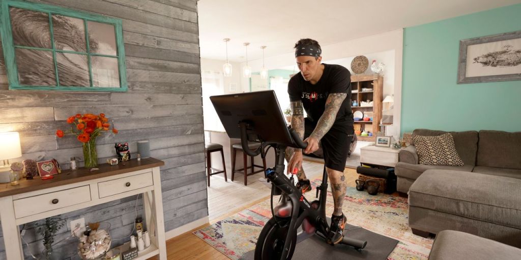 Amazon, Other Potential Suitors Explore Peloton&nbsp;Deal