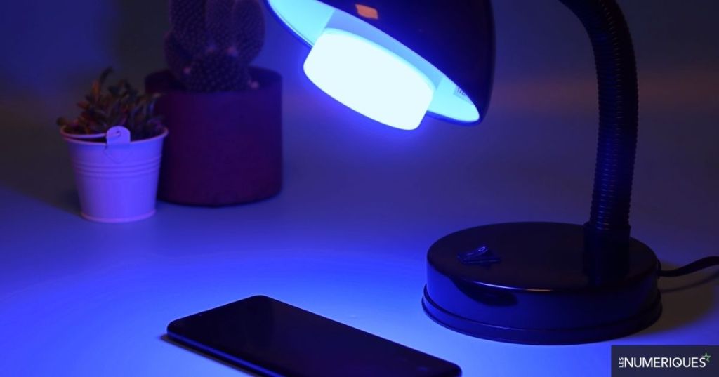 La lumière HEV désinfectante de l’ampoule LIFX Clean&nbsp;A60