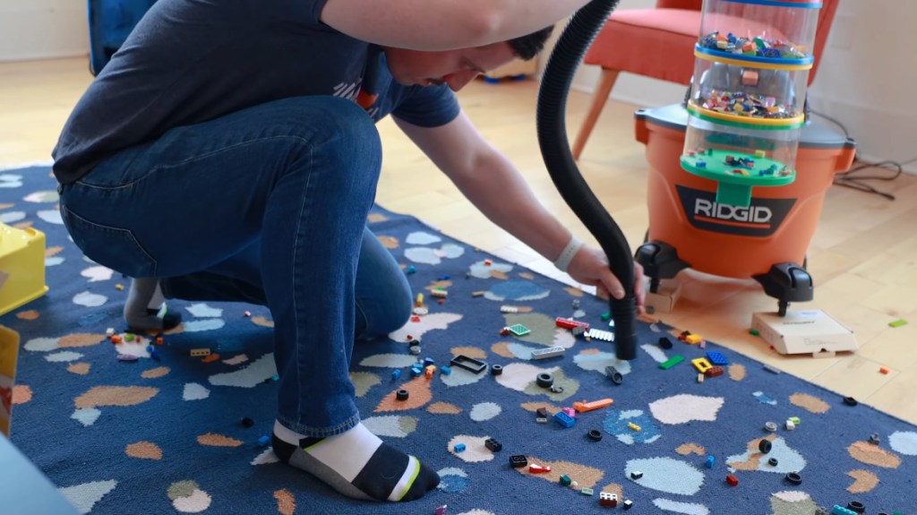 LEGO-Sorting Vacuum Defeats The&nbsp;Problem