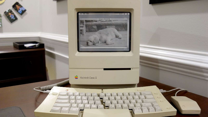 Macintosh Classic II With E-Ink&nbsp;Display
