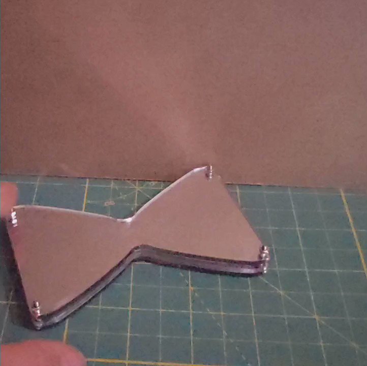 Tonight&rsquo;s final build/experiment was placing wireless LEDs inside an infinity mirror&nbsp;hourglass