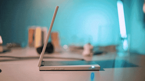 Looking Glass Go : un écran holographique pliable qui tient dans la&nbsp;poche