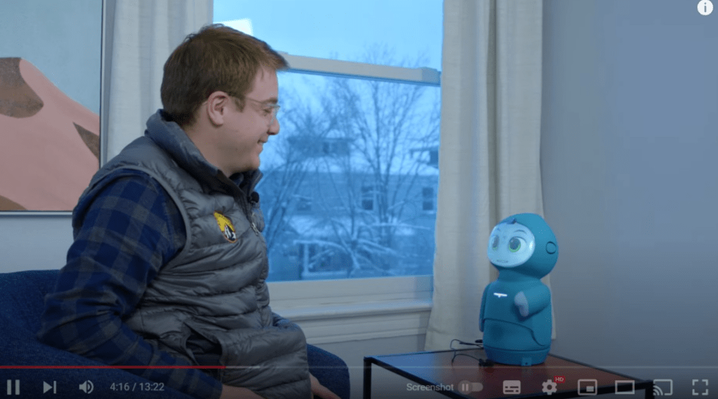 L’adorable robot Moxie, un outil d’apprentissage Ă©motionnel pour les enfants